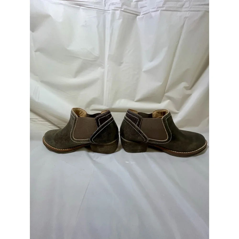 Biza size 36/ 5.5-6  Carson Gray Leather Slip On Booties